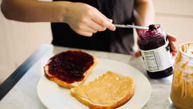 Are Peanut Butter and Jelly Sandwiches Nutritious?
